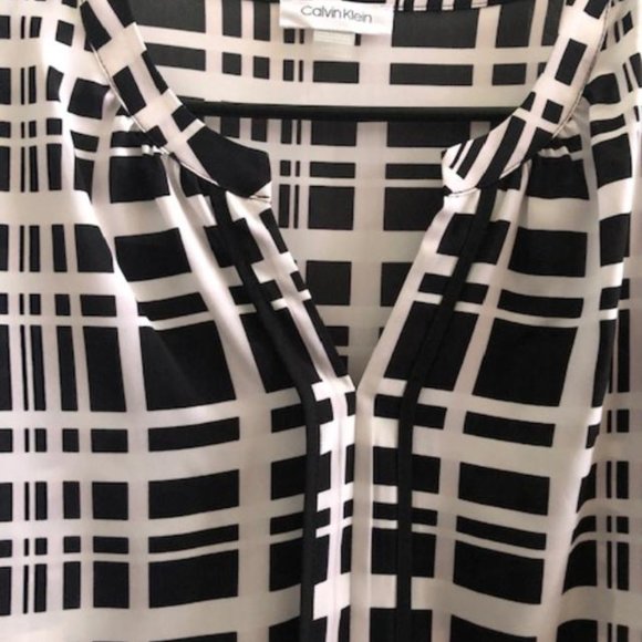 Calvin Klein Blouse - Picture 6 of 6